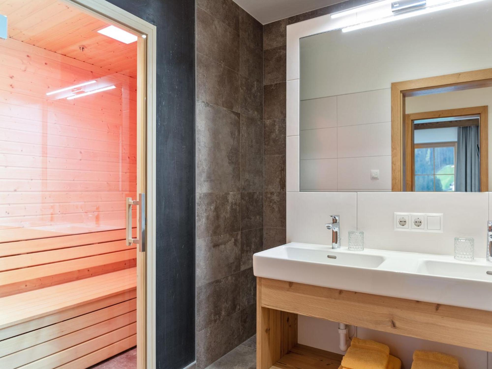 Luxurious Apartment With Sauna In Koenigsleiten Wald im Pinzgau Extérieur photo